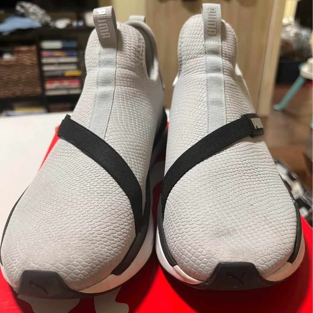 Puma Gray Athletic Shoes - Picture 4 of 6